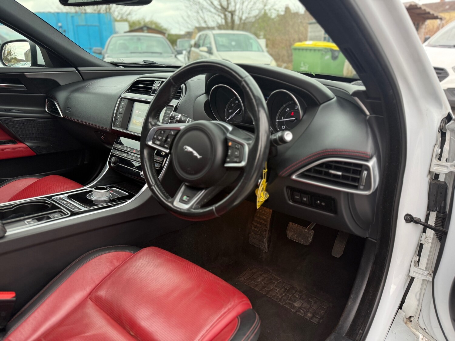 Used Jaguar XE 2015 for sale - 78141630: Photo 17