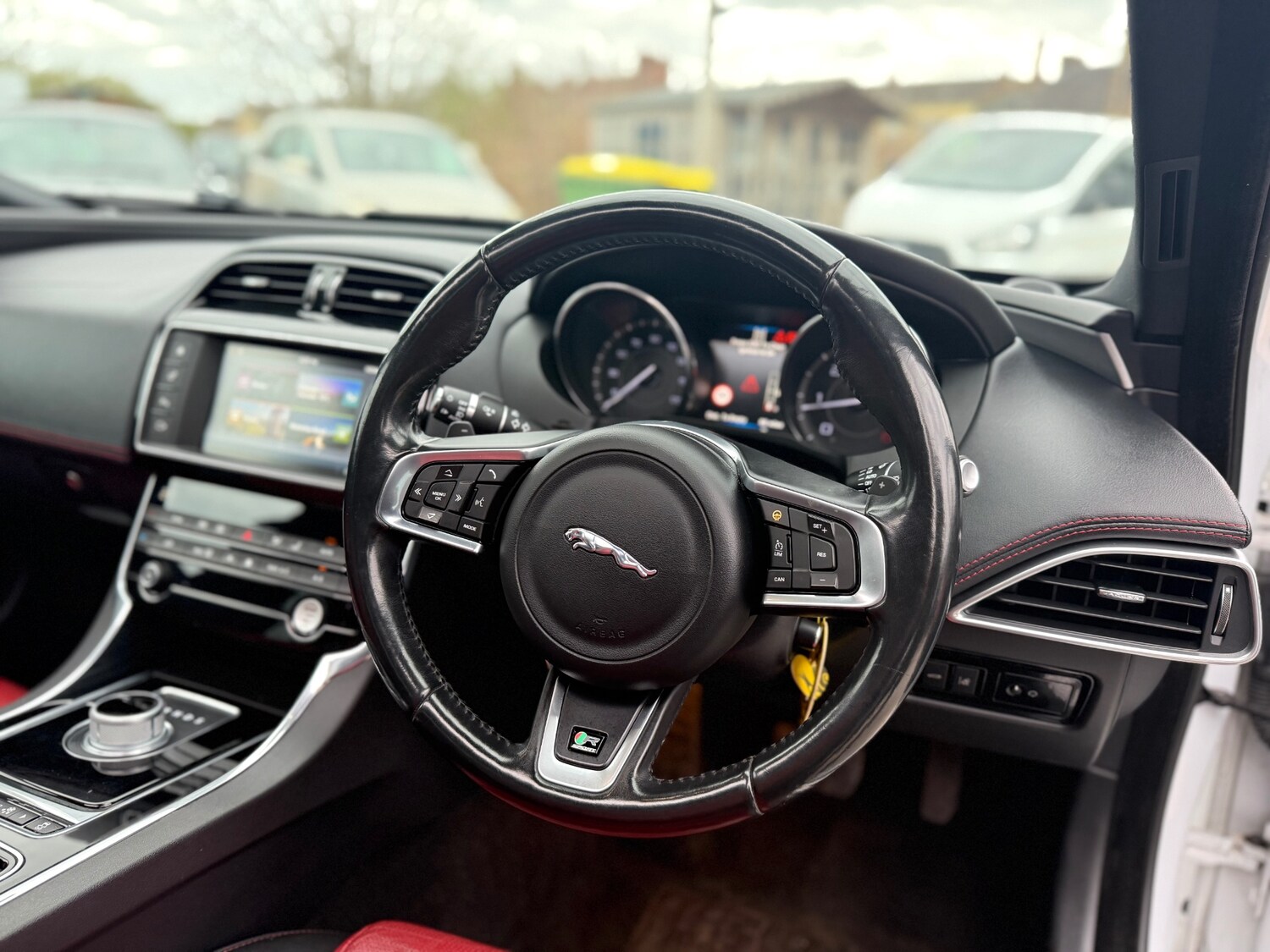 Used Jaguar XE 2015 for sale - 78141630: Photo 18