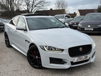 Used Jaguar XE 2015 for sale - 78141630: Photo