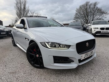 Used Jaguar XE 2015 for sale - 78141630: Photo