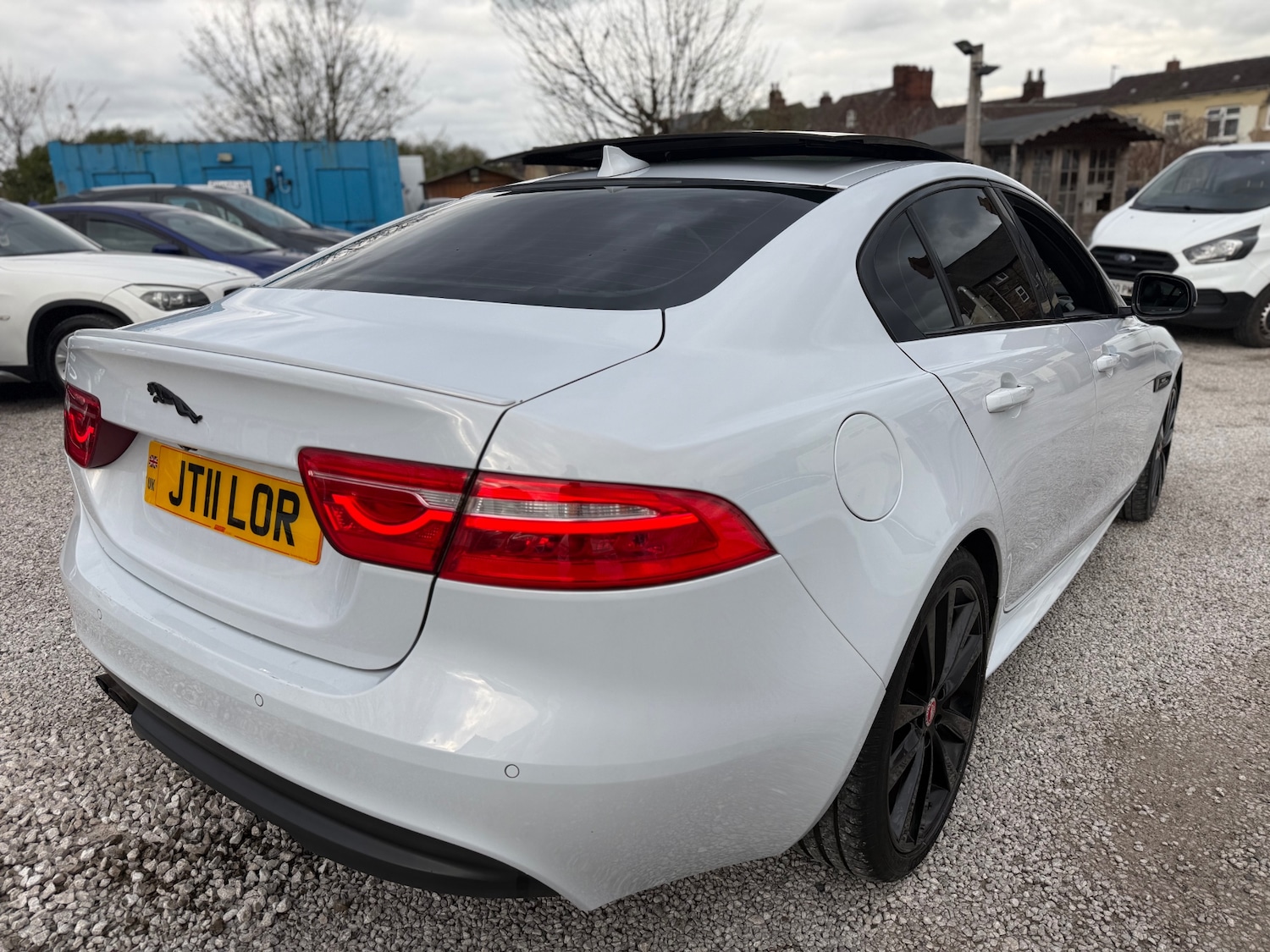 Used Jaguar XE 2015 for sale - 78141630: Photo 4