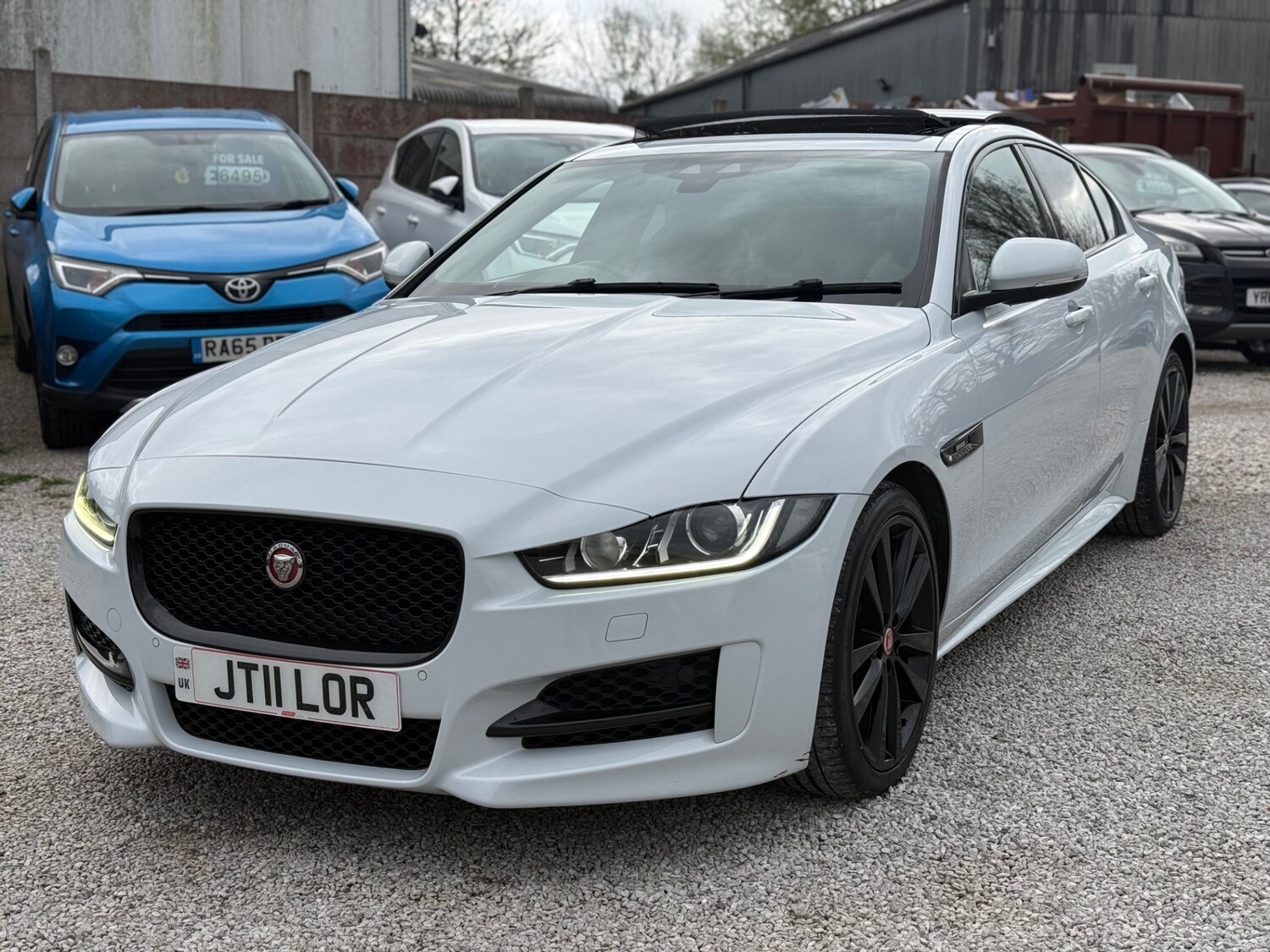 Used Jaguar XE 2015 for sale - 78141630: Photo 9