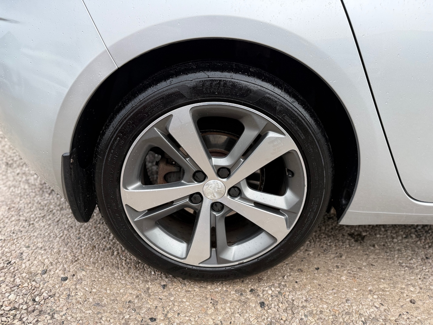 Used Peugeot 308 2014 for sale - 77476581: Photo 24