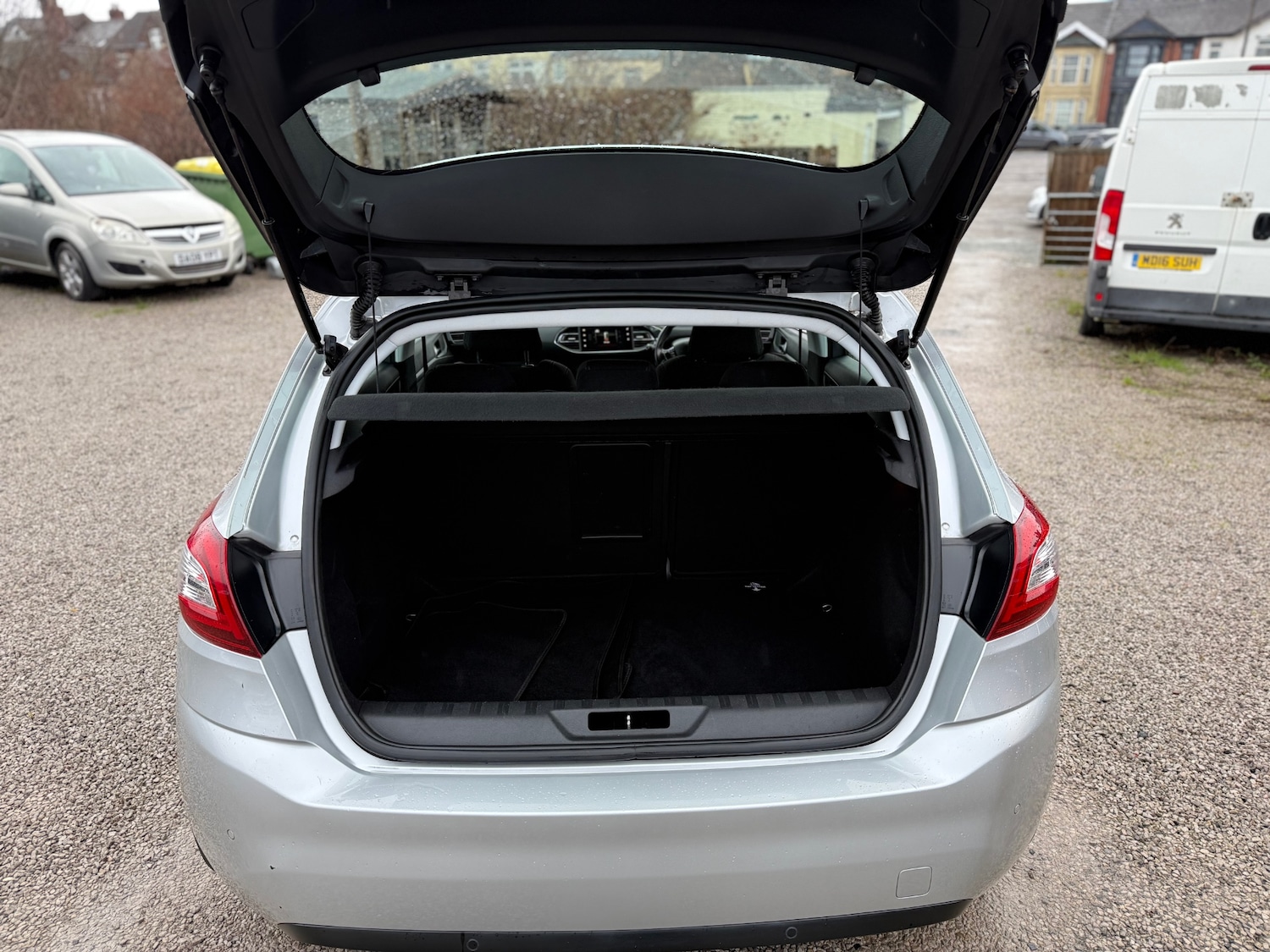 Used Peugeot 308 2014 for sale - 77476581: Photo 34