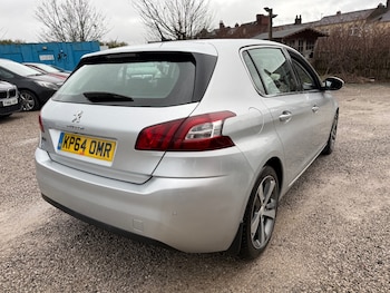 Used Peugeot 308 2014 for sale - 77476581: Photo