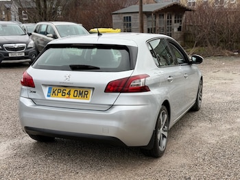 Used Peugeot 308 2014 for sale - 77476581: Photo
