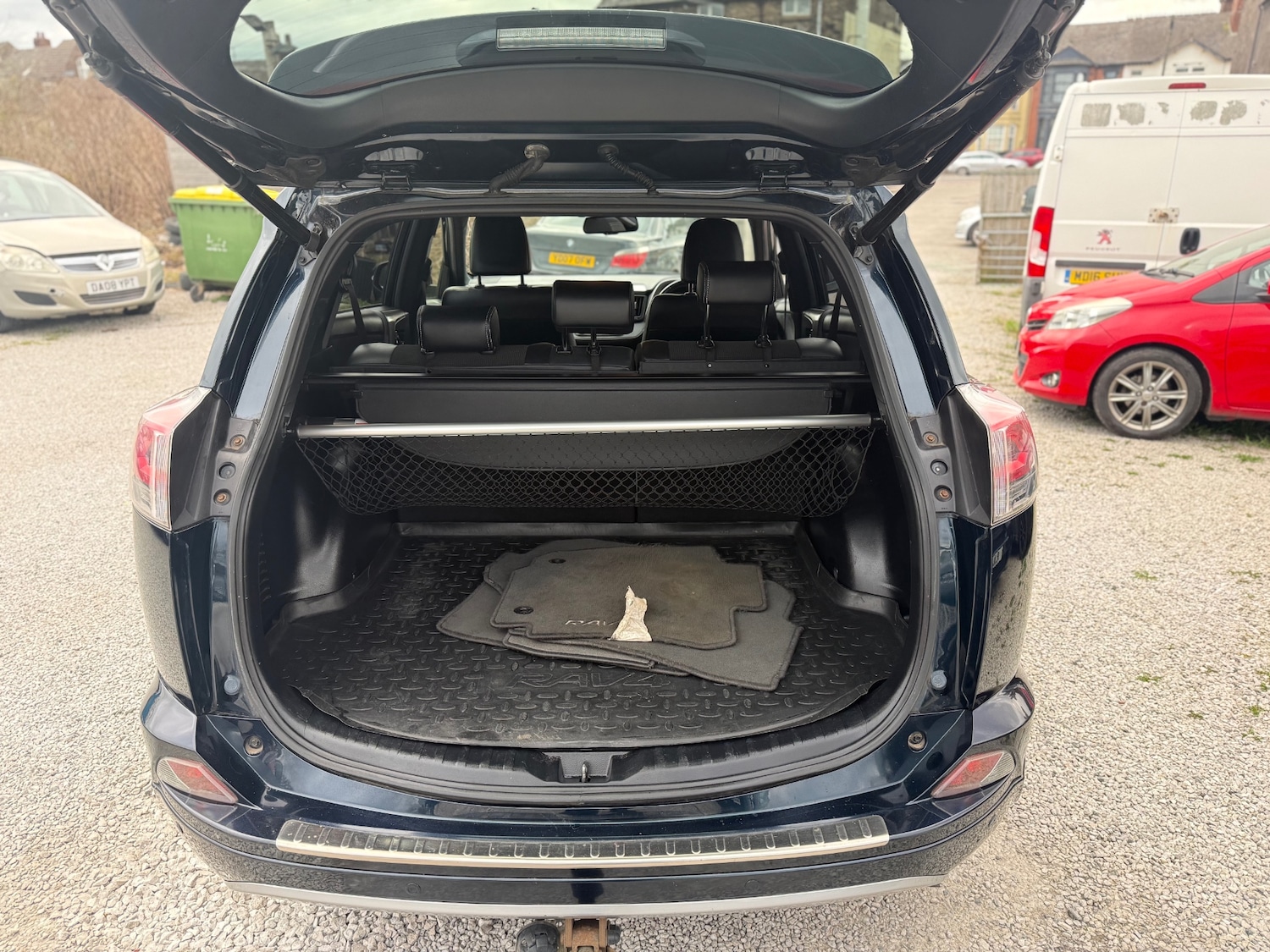 Used Toyota RAV4 2016 for sale - 78014622: Photo 12