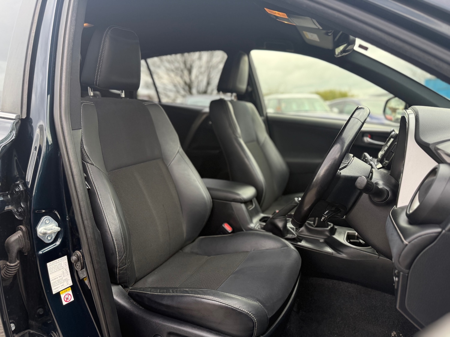 Used Toyota RAV4 2016 for sale - 78014622: Photo 16