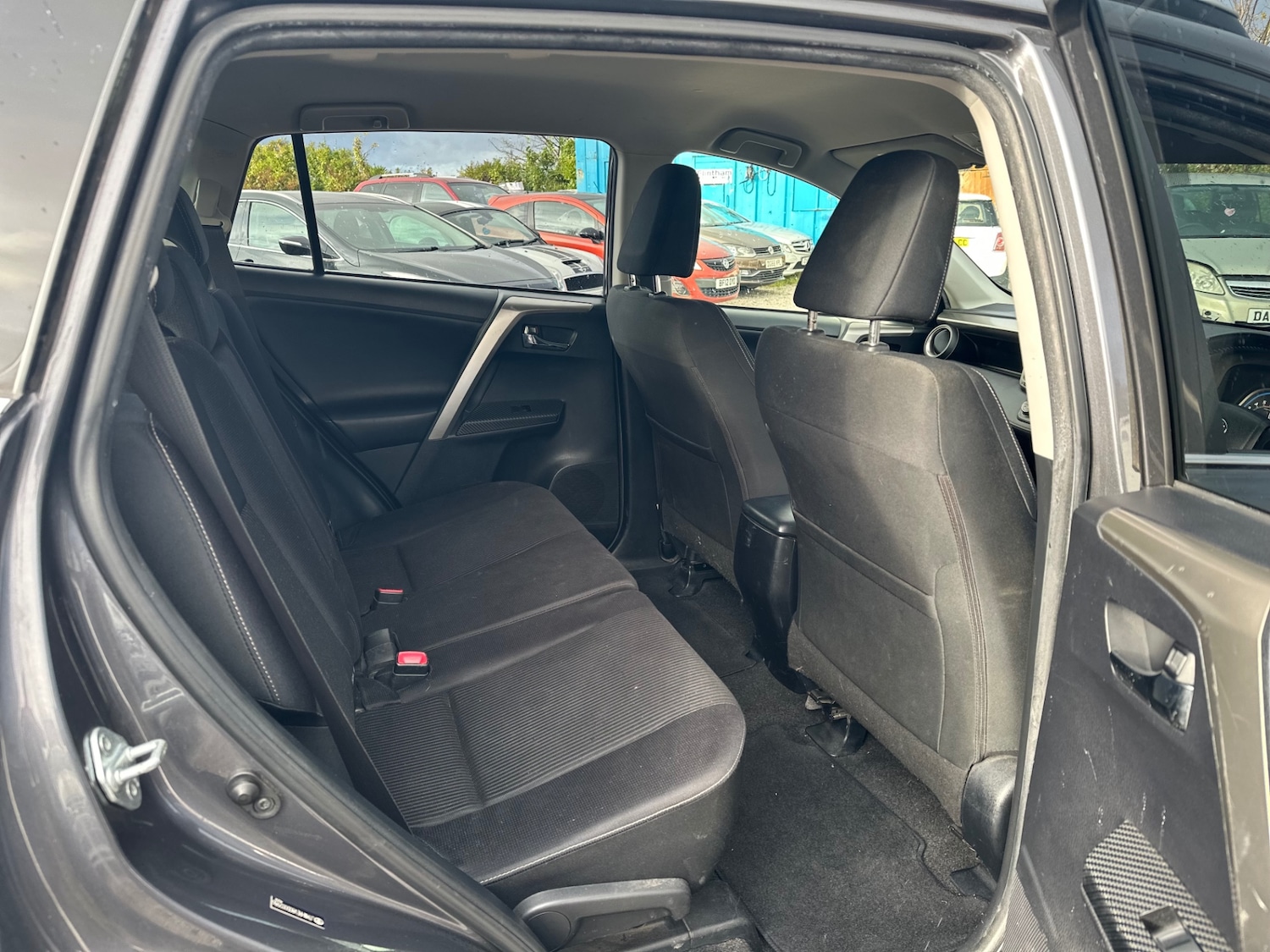 Used Toyota RAV4 2013 for sale - 76615960: Photo 11