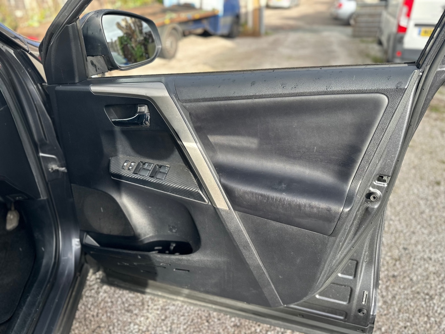 Used Toyota RAV4 2013 for sale - 76615960: Photo 43