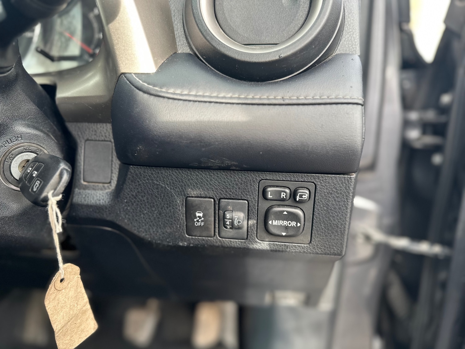 Used Toyota RAV4 2013 for sale - 76615960: Photo 46