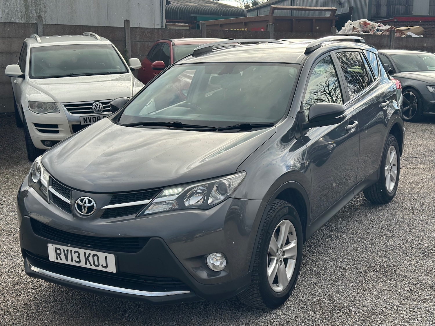 Used Toyota RAV4 2013 for sale - 76615960: Photo 8