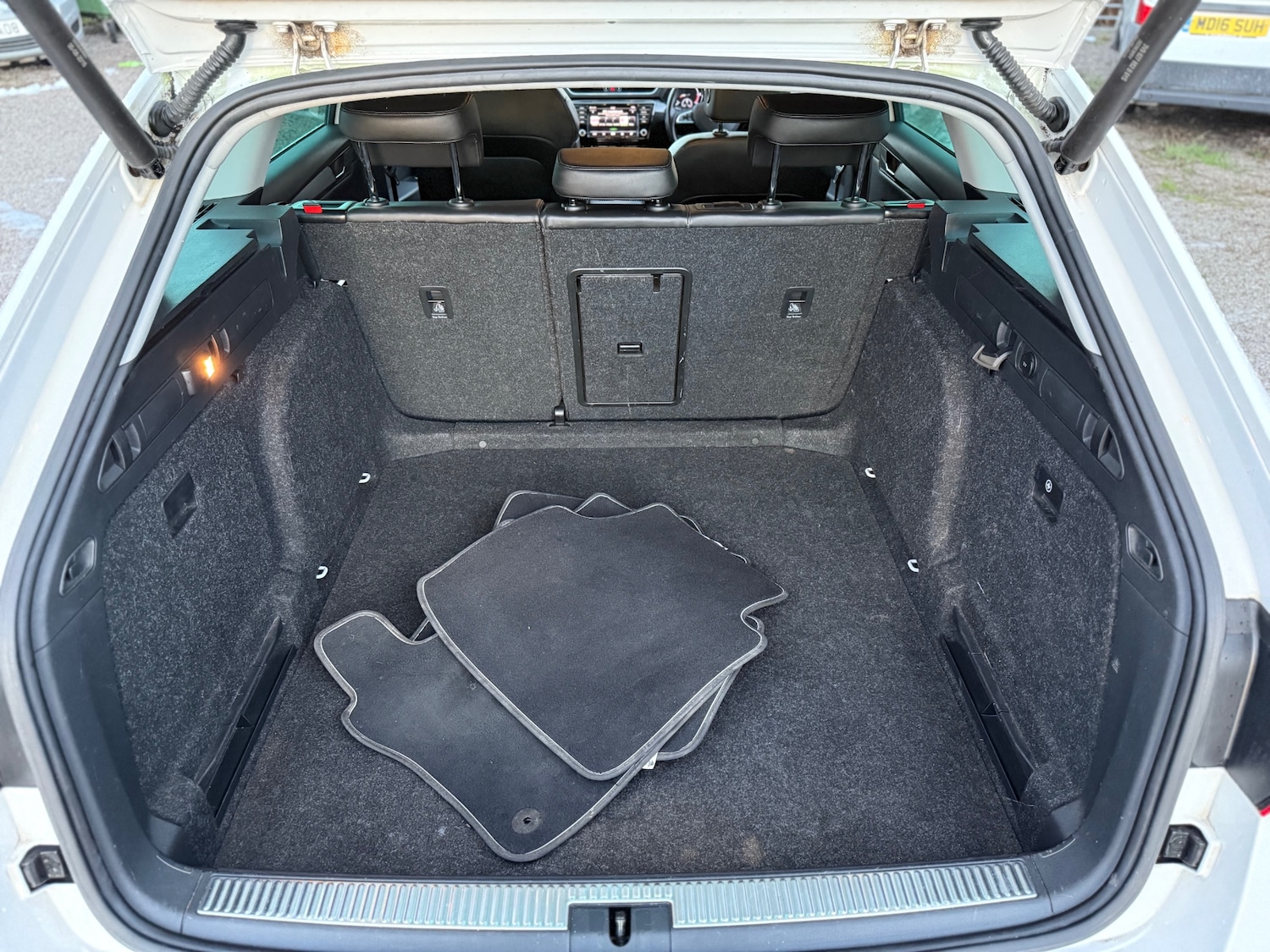 Used Skoda Superb 2016 for sale - 77128622: Photo 11