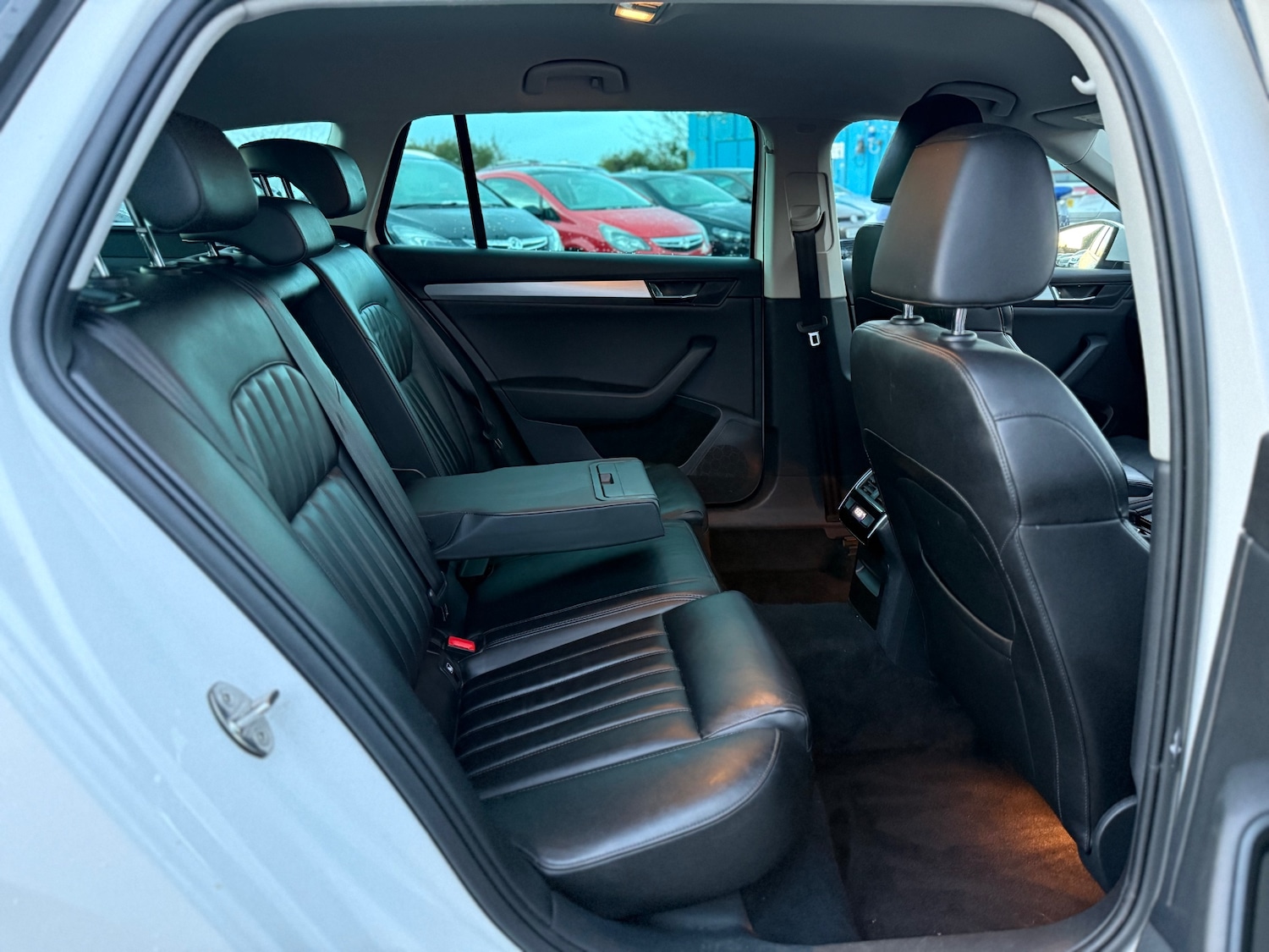 Used Skoda Superb 2016 for sale - 77128622: Photo 12