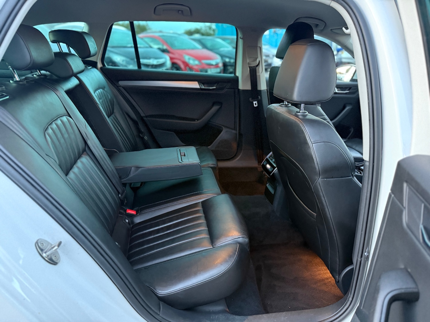 Used Skoda Superb 2016 for sale - 77128622: Photo 32