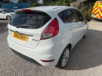 Used Ford Fiesta 2015 for sale - 79628581: Photo