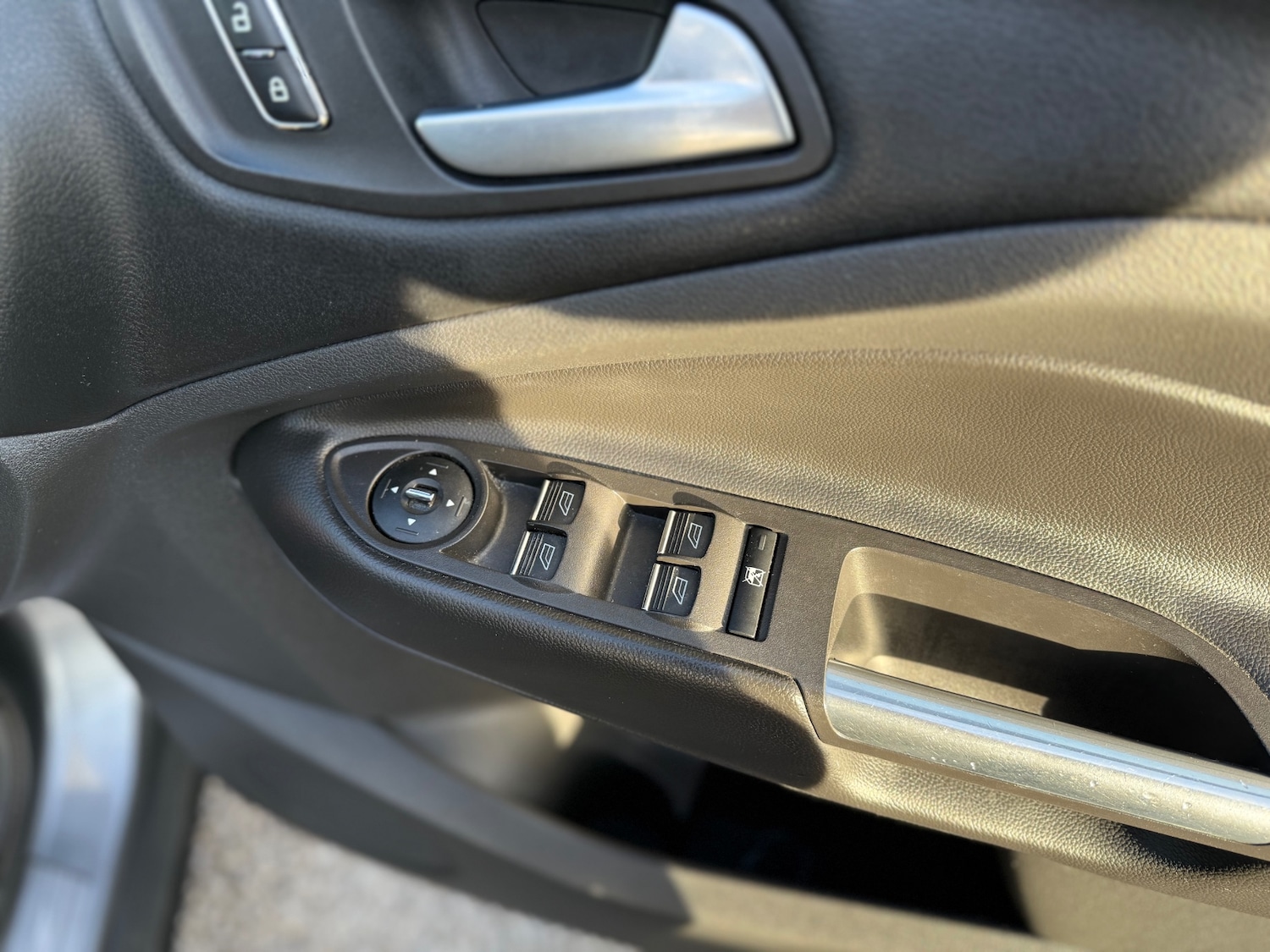 Used Ford Kuga 2013 for sale - 76932129: Photo 38