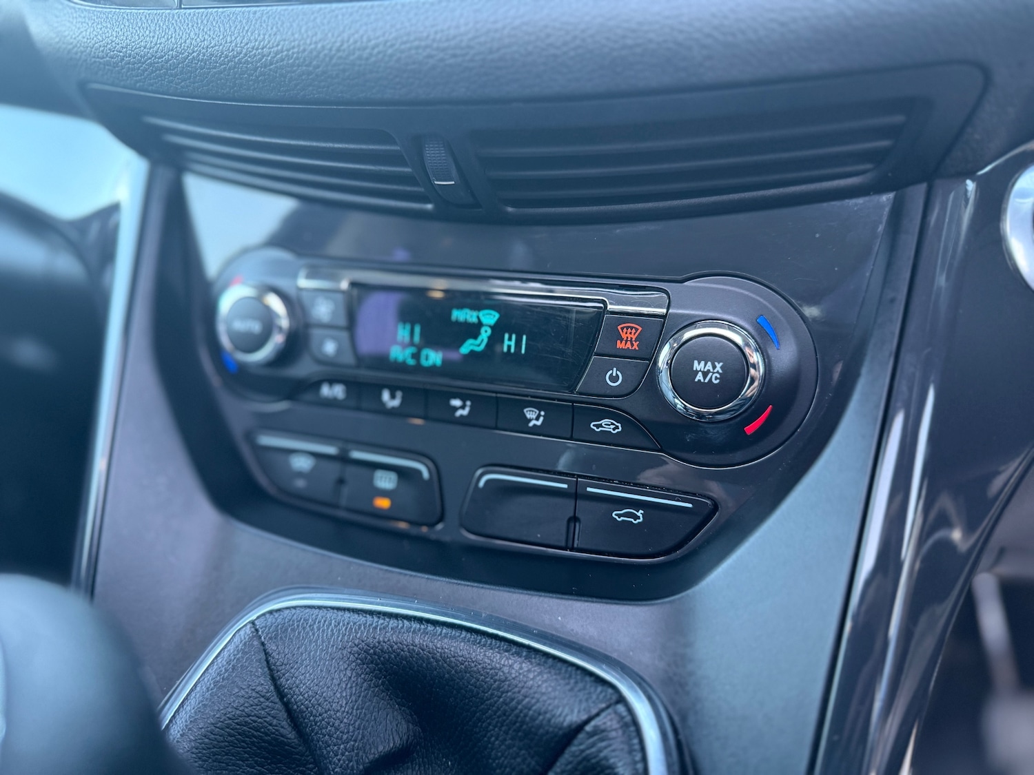 Used Ford Kuga 2013 for sale - 76932129: Photo 50