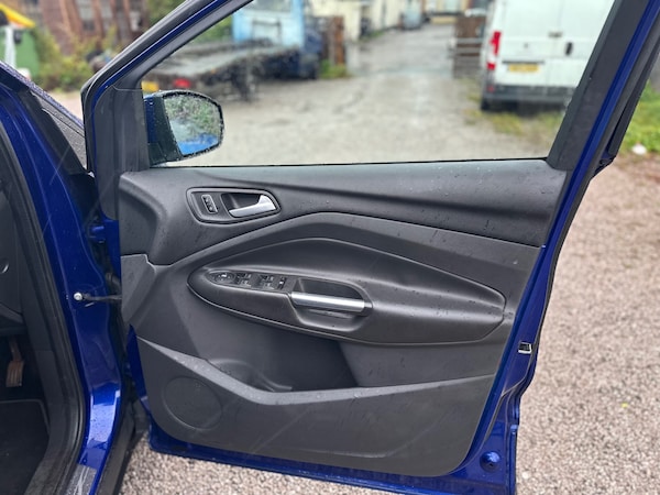 Used Ford Kuga 2014 for sale - 76162157: Photo 42