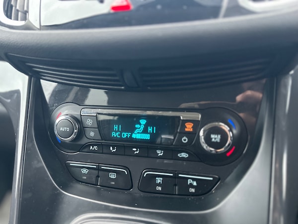 Used Ford Kuga 2014 for sale - 76162157: Photo 47