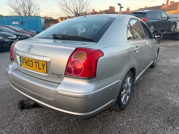 Used Toyota Avensis 2003 for sale - 77067455: Photo