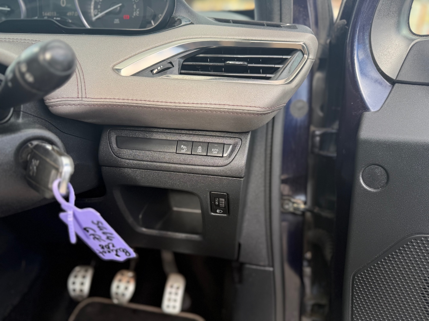 Used Peugeot 208 2014 for sale - 78014666: Photo 44