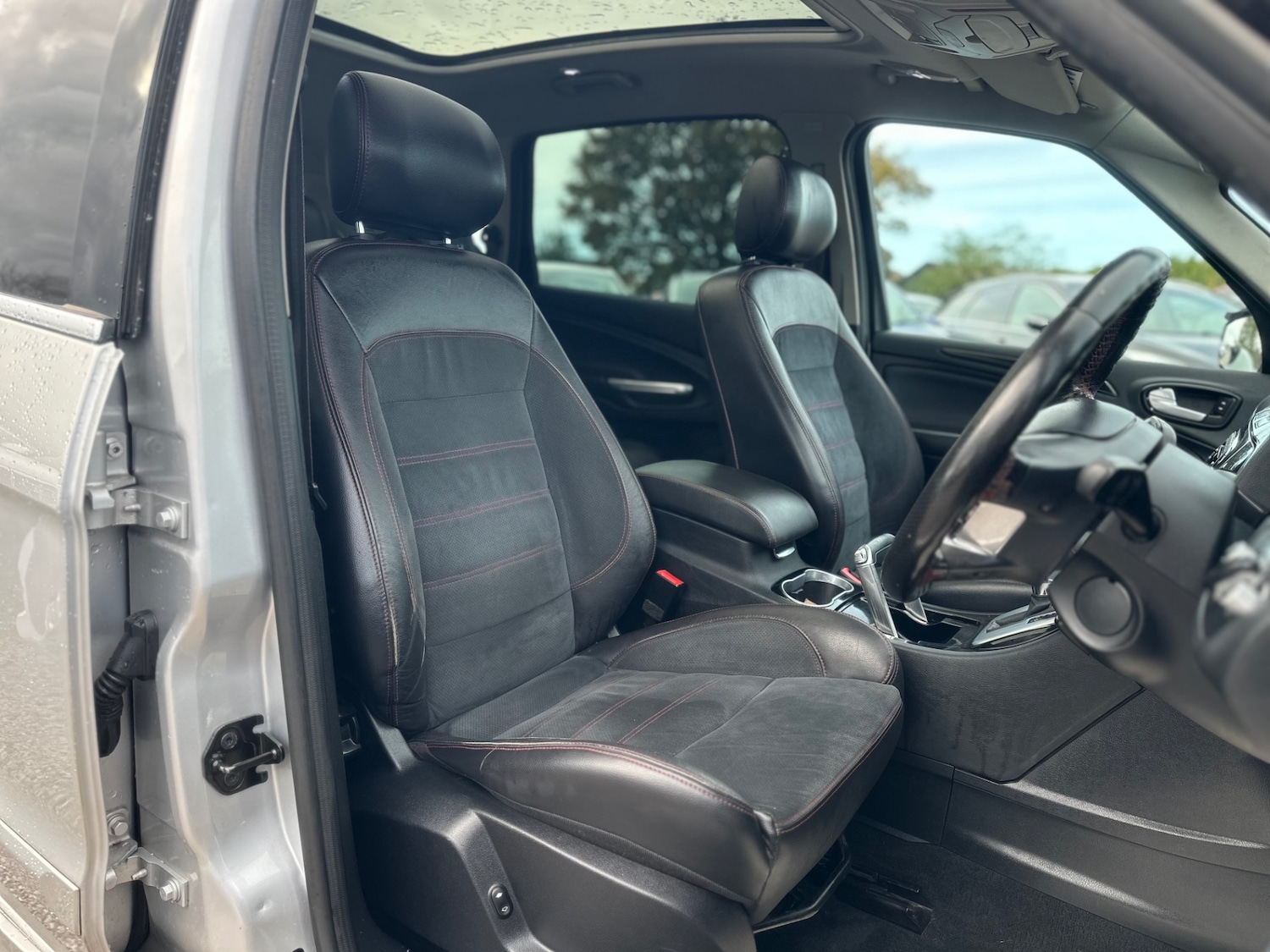 Used Ford S-Max 2010 for sale - 76404989: Photo 43