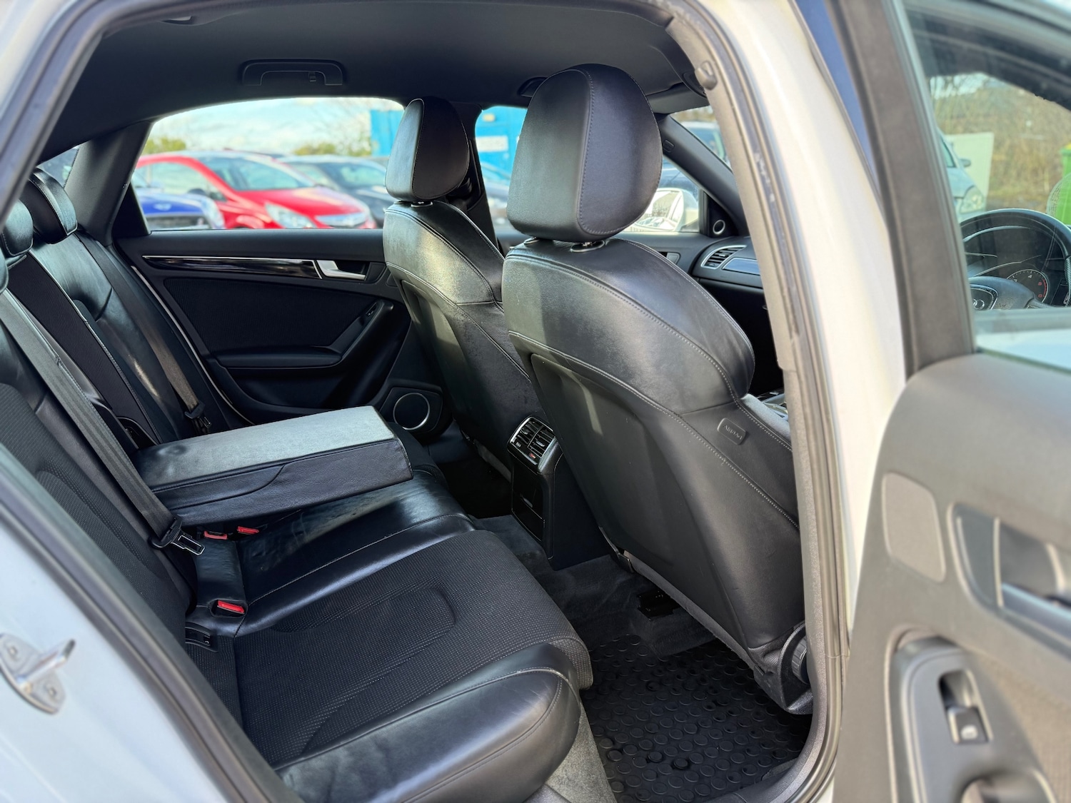 Used Audi A4 2011 for sale - 77669428: Photo 11