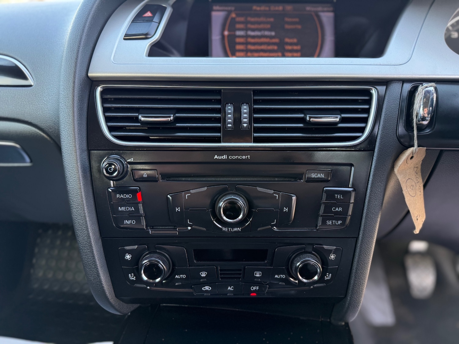 Used Audi A4 2011 for sale - 77669428: Photo 17