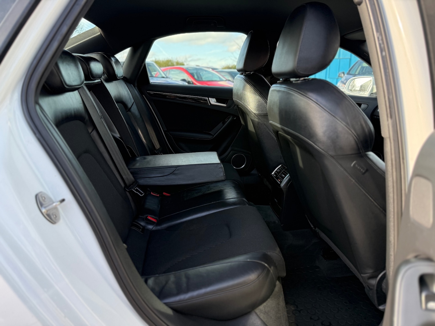 Used Audi A4 2011 for sale - 77669428: Photo 52