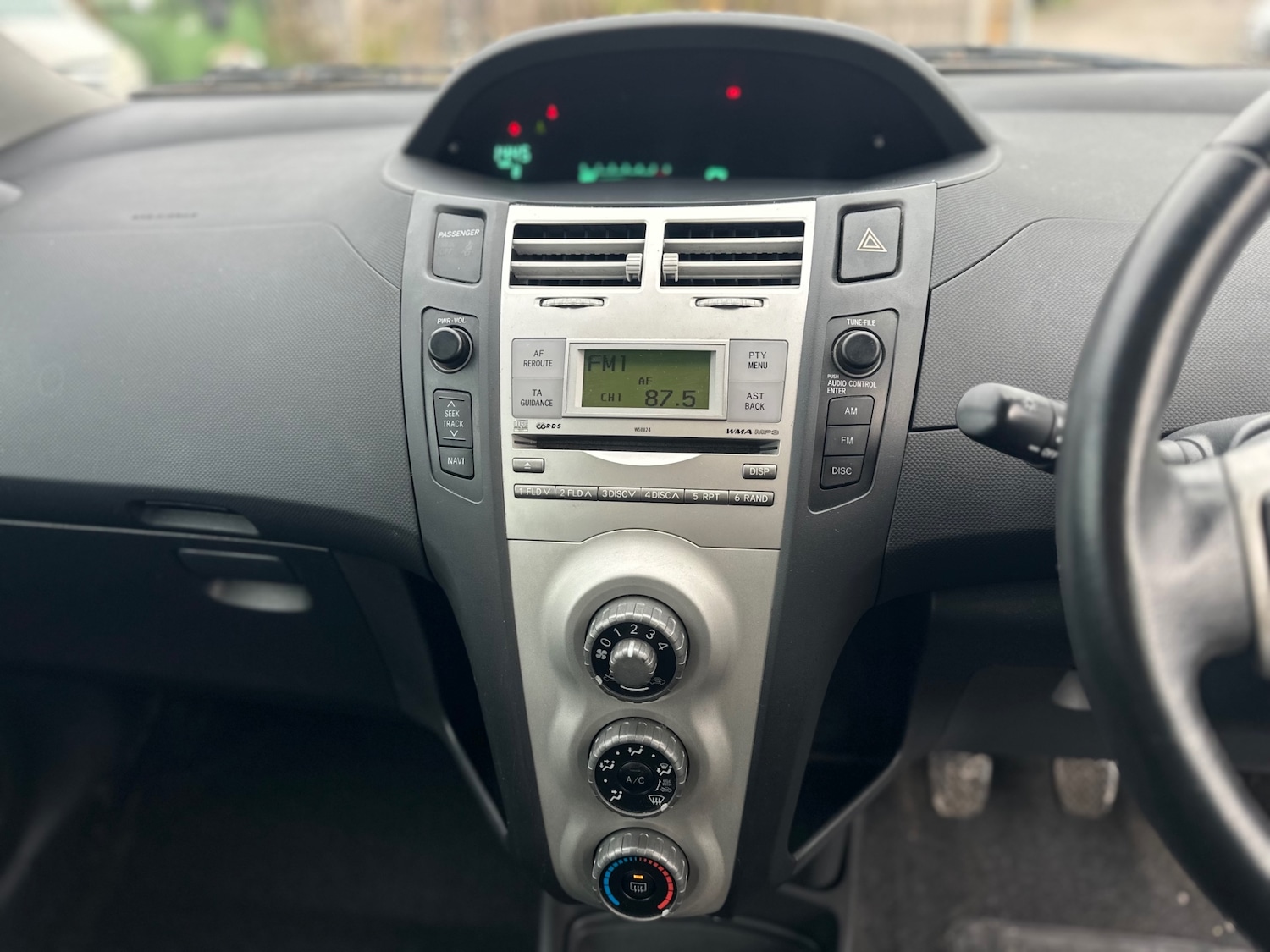 Used Toyota Yaris 2007 for sale - 76723730: Photo 19