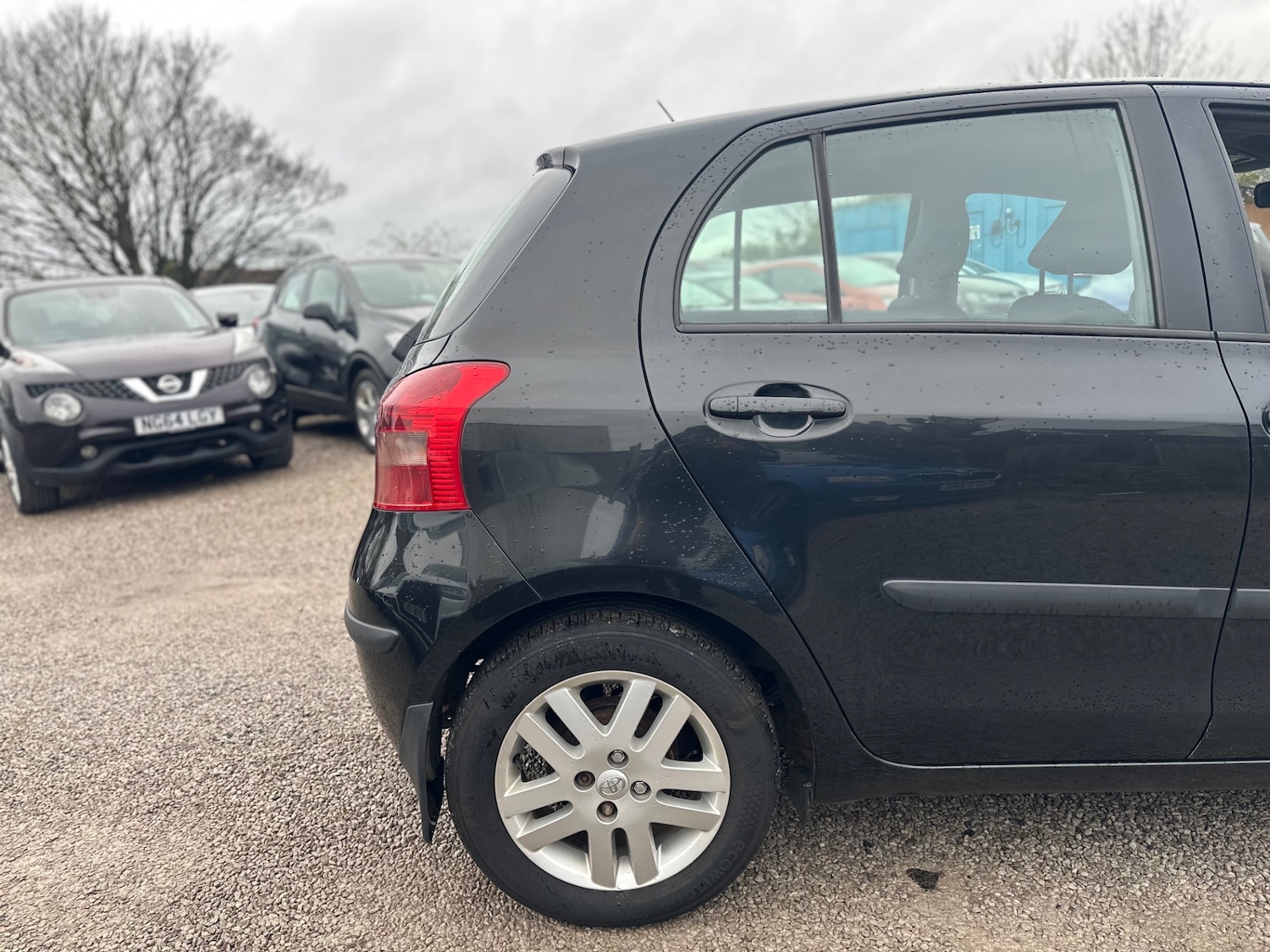 Used Toyota Yaris 2007 for sale - 76723730: Photo 23