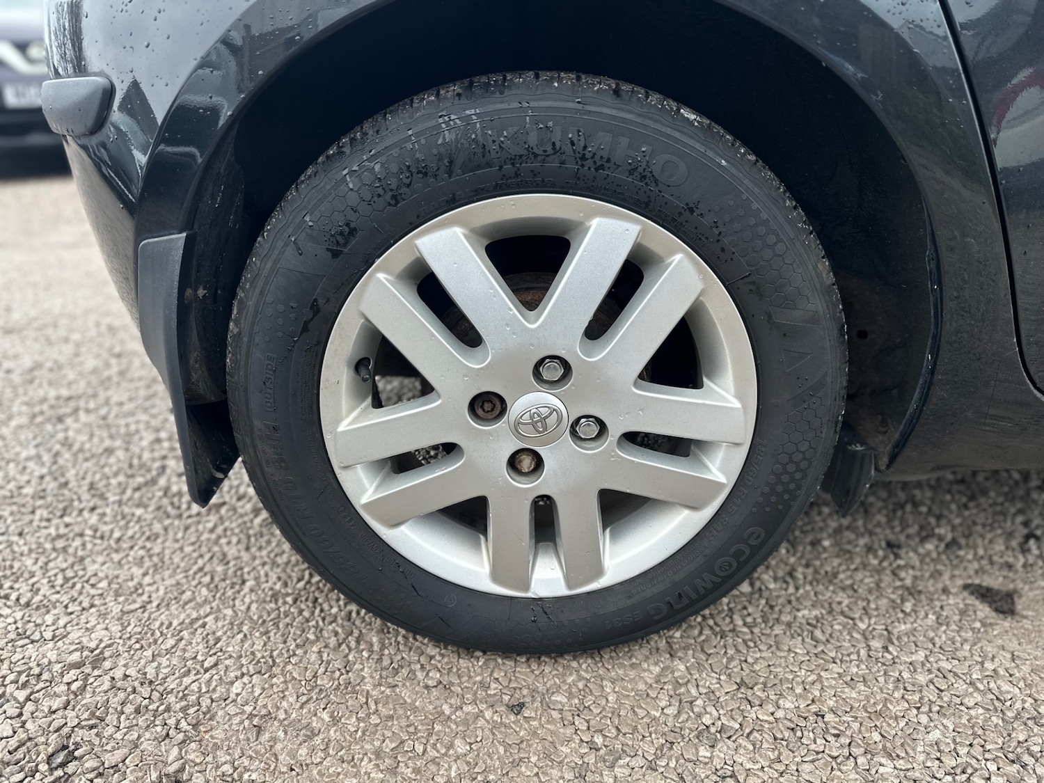 Used Toyota Yaris 2007 for sale - 76723730: Photo 24