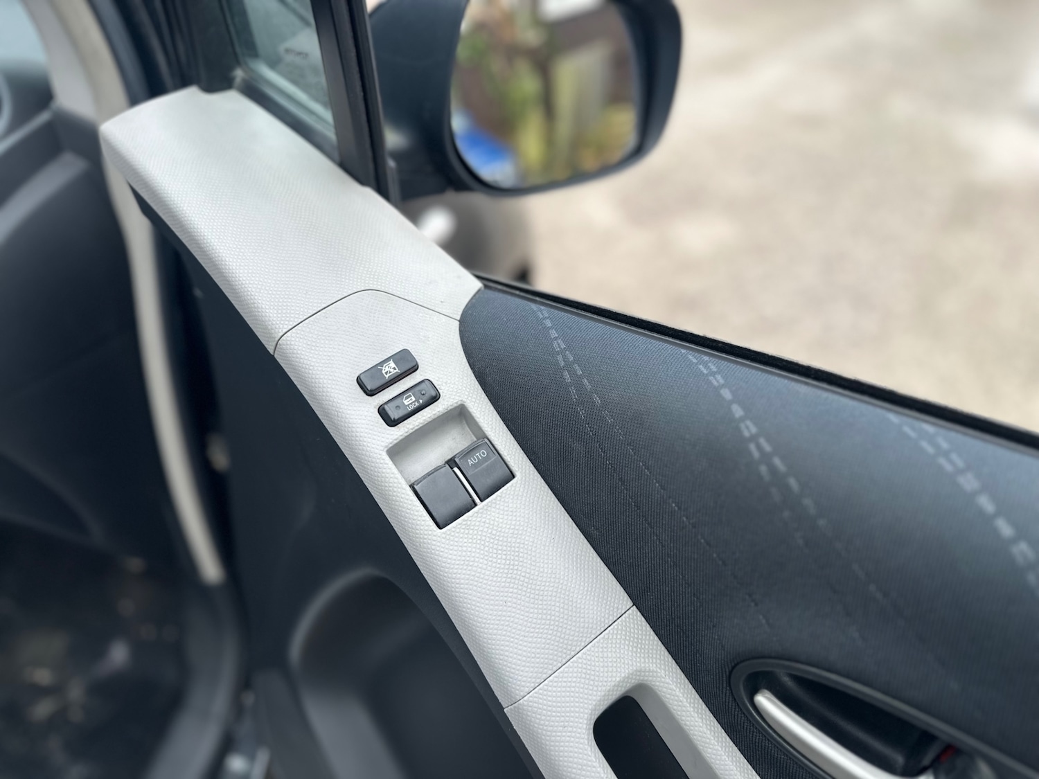 Used Toyota Yaris 2007 for sale - 76723730: Photo 35