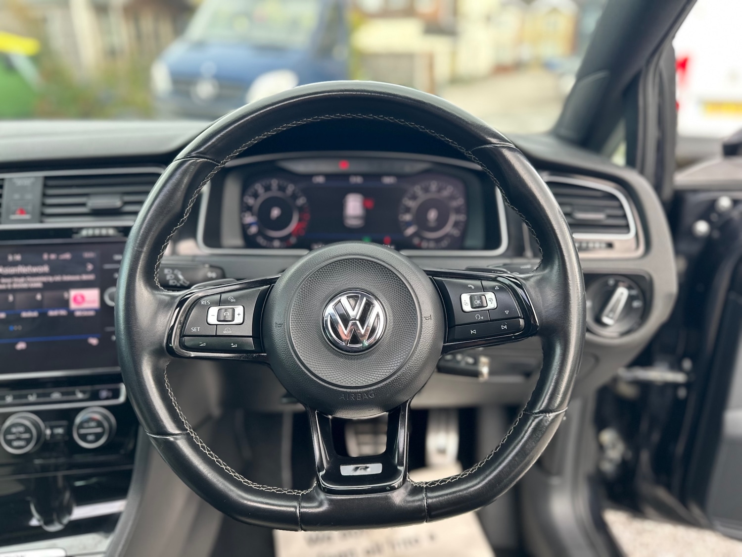 Used Volkswagen Golf 2017 for sale - 76017030: Photo 19