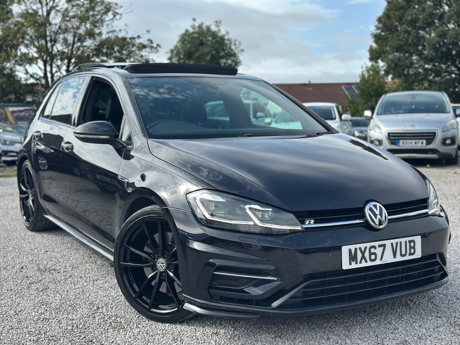 Used Volkswagen Golf 2017 for sale - 76017030: Photo 22