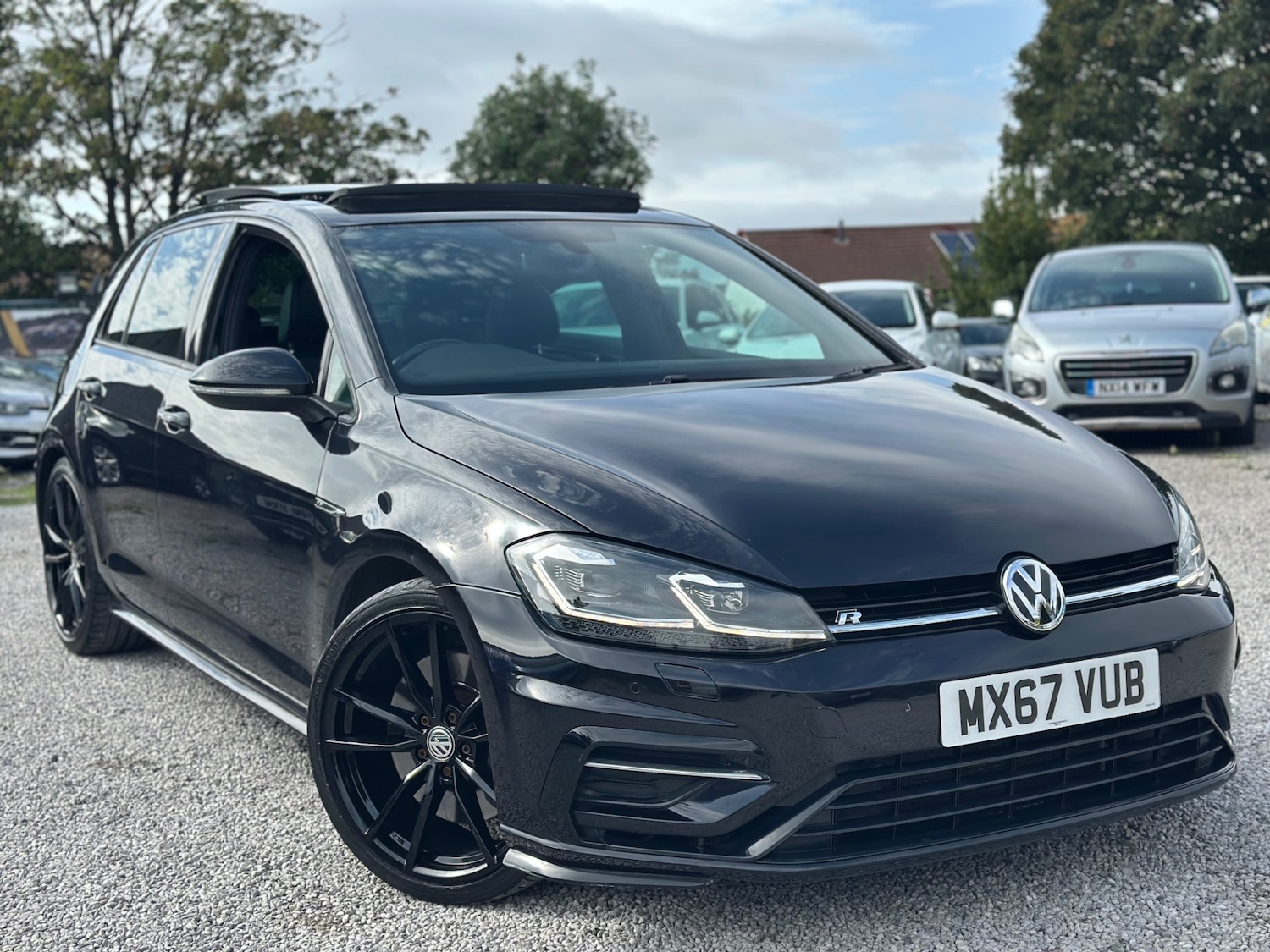 Used Volkswagen Golf 2017 for sale - 76017030: Photo 23