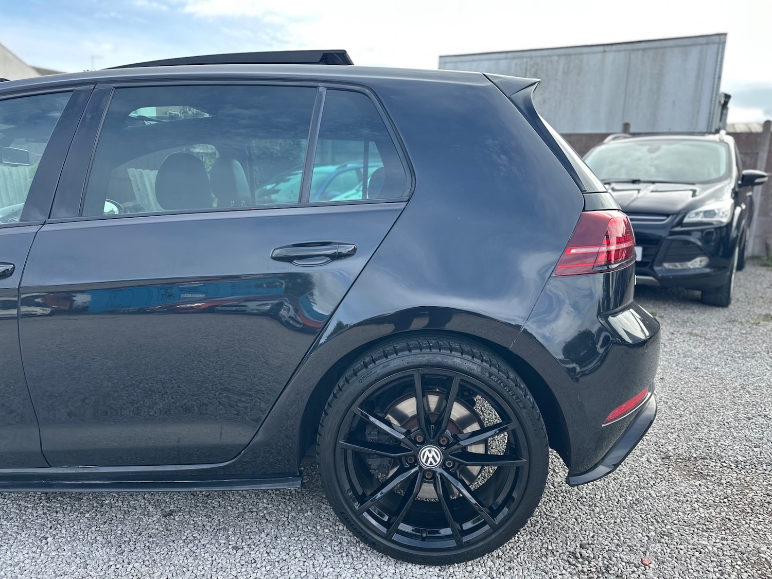 Used Volkswagen Golf 2017 for sale - 76017030: Photo 38