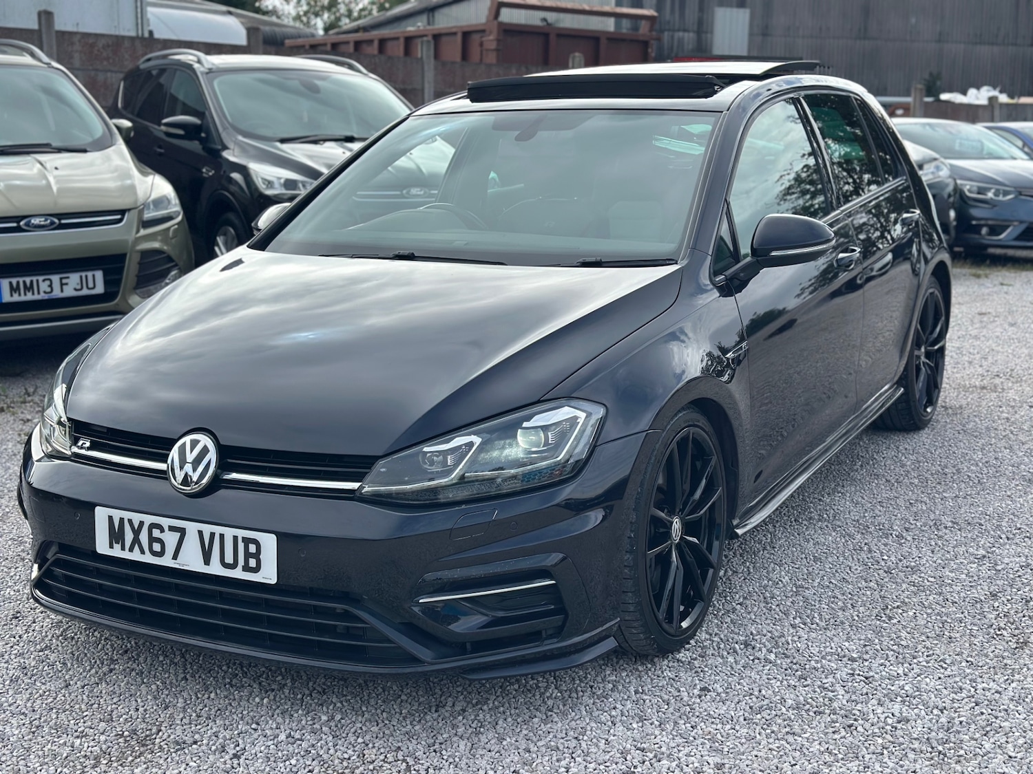 Used Volkswagen Golf 2017 for sale - 76017030: Photo 44