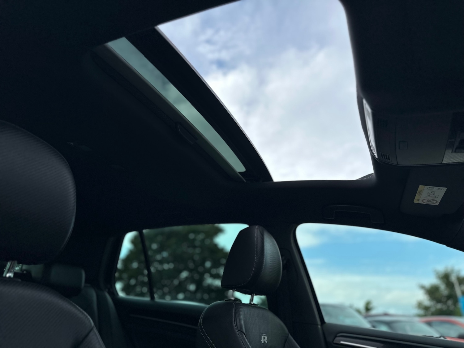 Used Volkswagen Golf 2017 for sale - 76017030: Photo 66