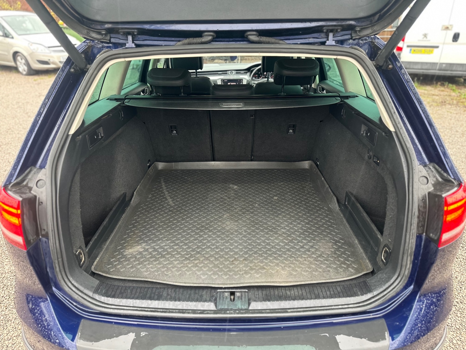 Used Volkswagen Passat 2017 for sale - 76803216: Photo 14