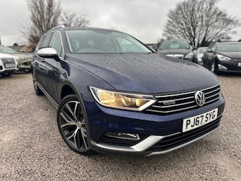 Used Volkswagen Passat 2017 for sale - 76803216: Photo
