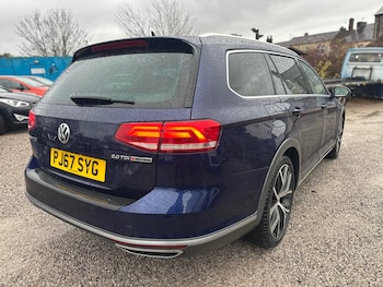 Used Volkswagen Passat 2017 for sale - 76803216: Photo