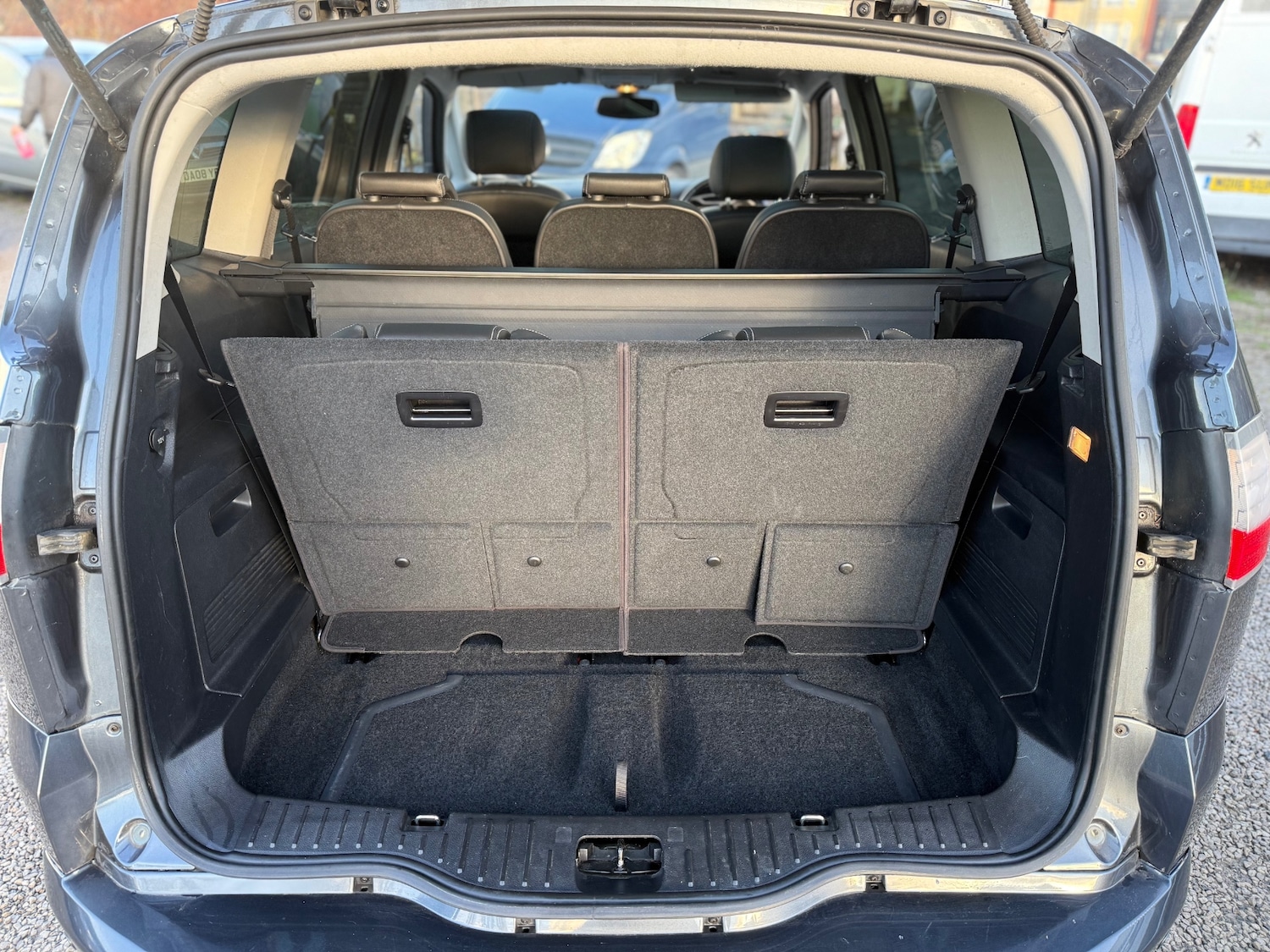 Used Ford S-Max 2008 for sale - 76932187: Photo 9