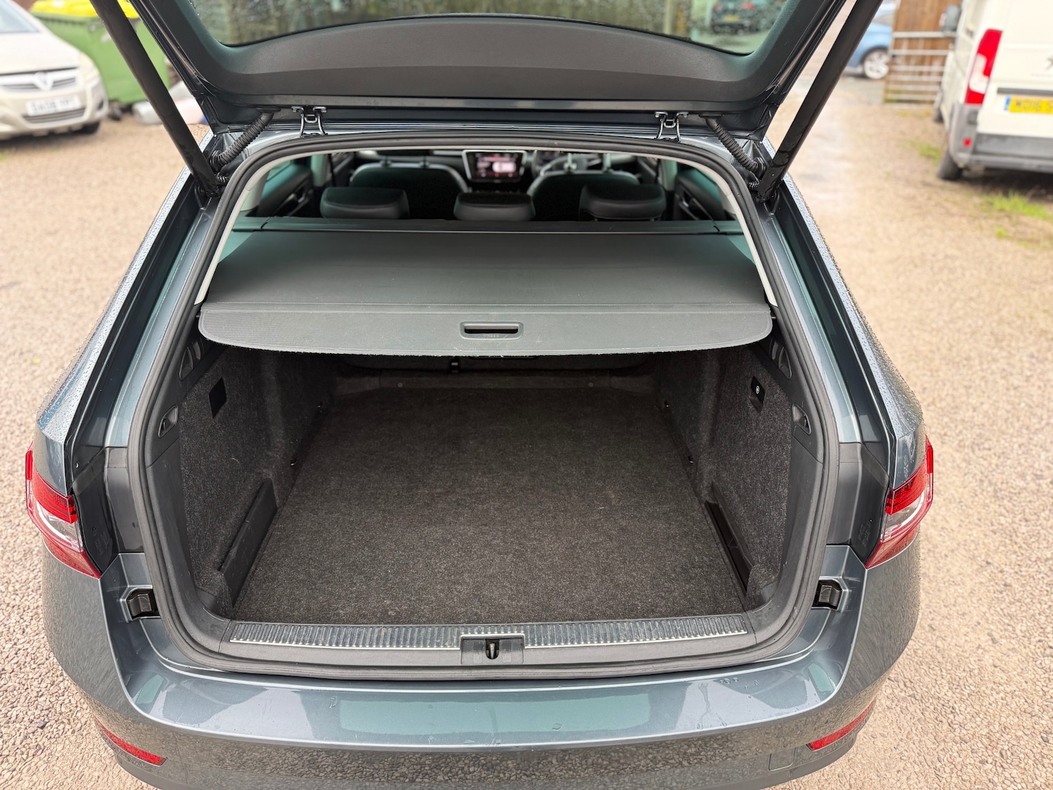 Used Skoda Superb 2018 for sale - 77563430: Photo 44