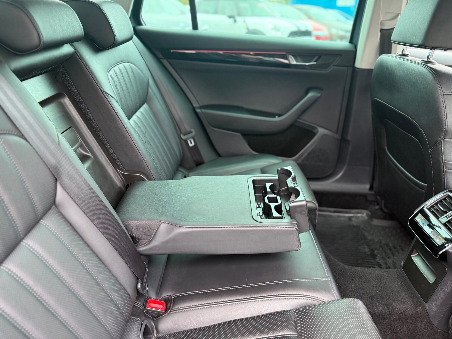 Used Skoda Superb 2018 for sale - 77563430: Photo 47