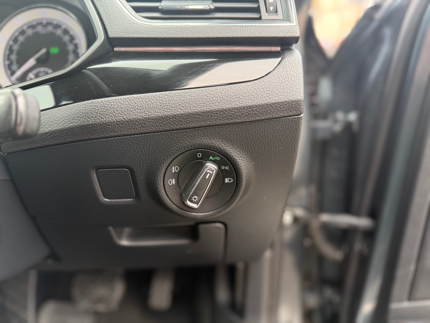 Used Skoda Superb 2018 for sale - 77563430: Photo 53