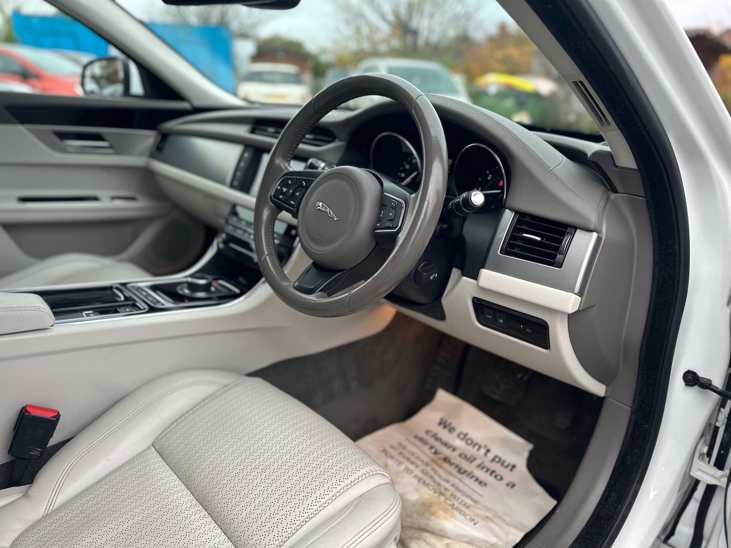 Used Jaguar XF 2016 for sale - 76533652: Photo 16