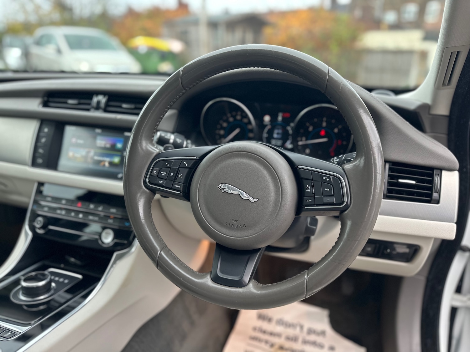 Used Jaguar XF 2016 for sale - 76533652: Photo 17