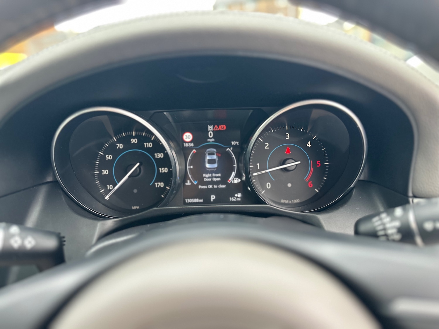 Used Jaguar XF 2016 for sale - 76533652: Photo 18